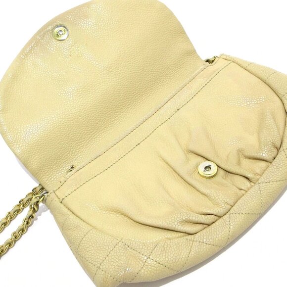 Auth CHANEL Half Moon Beige Calfskin Other Style Wallet Gold hardware - Picture 3 of 12